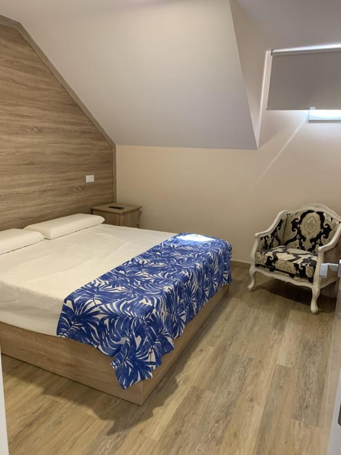 Hotel Apartamentos Seven Rooms Punta Umbria Luaran gambar