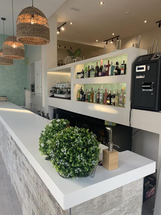 Hotel Apartamentos Seven Rooms Punta Umbria Luaran gambar